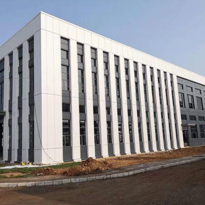 Konstruksi gudang baja struktural