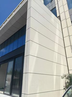 Customized Aws D1.1 Standar Bangunan gudang baja Prefab Ramah lingkungan