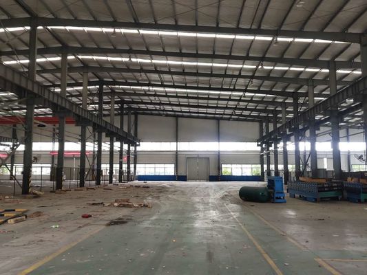 Gedung gudang baja yang ringan dan dapat disesuaikan Solusi sempurna untuk penyimpanan