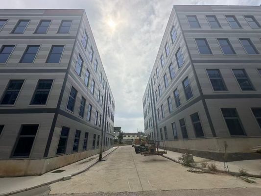 Struktur baja galvanis untuk panel sandwich atap Q235B Q345B Q355B