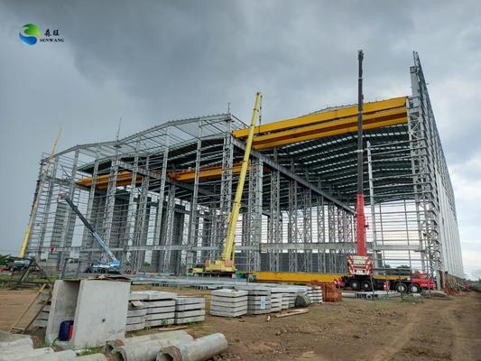 Glass Wool Sandwich Panel Steel Structure Warehouse Dibangun sesuai standar beban angin dengan desain yang sangat tahan air