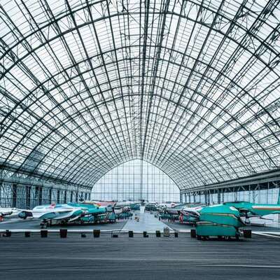 Gudang Struktur Baja Prefabrikasi dengan Hot Dip Galvanized Purlin dan Q235/Q355 Grade Steel CE Certified