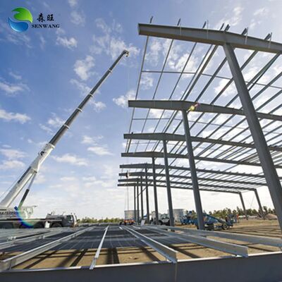 GB Standard Steel Structure Warehouse dengan Sa 2.5 Sand Blasting dan 50 tahun umur layanan untuk kapasitas beban salju yang disesuaikan