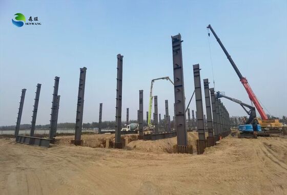 Tahan angin hingga 300 Km/jam gudang struktur baja dengan umur 50 tahun dan pilihan warna yang disesuaikan